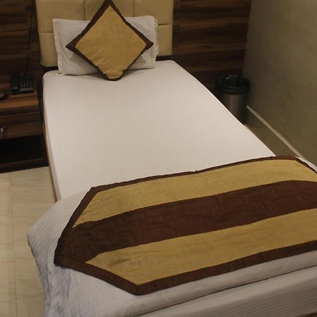 Hotel Oishi Plaza Mukutmanipur Exterior foto