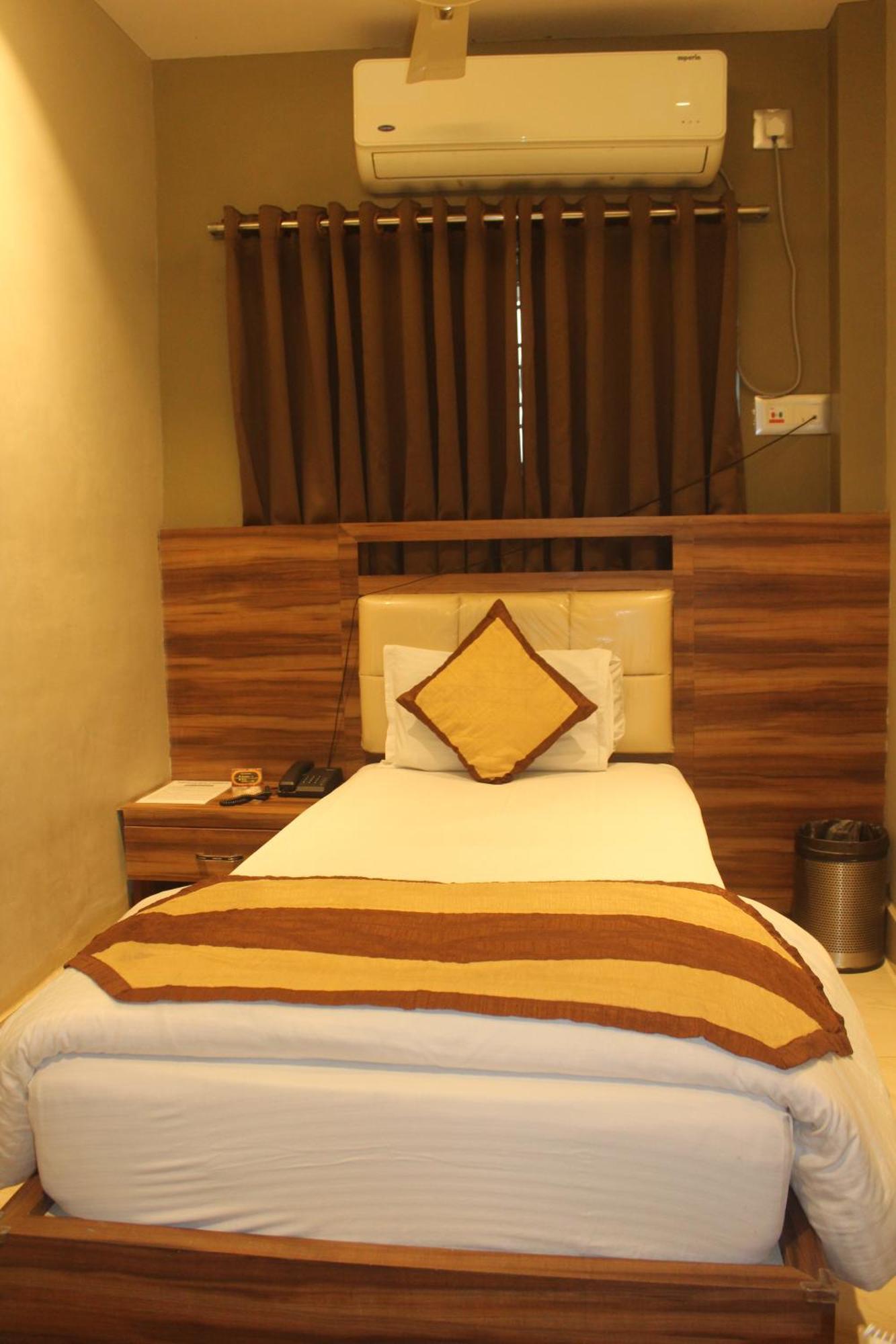 Hotel Oishi Plaza Mukutmanipur Exterior foto