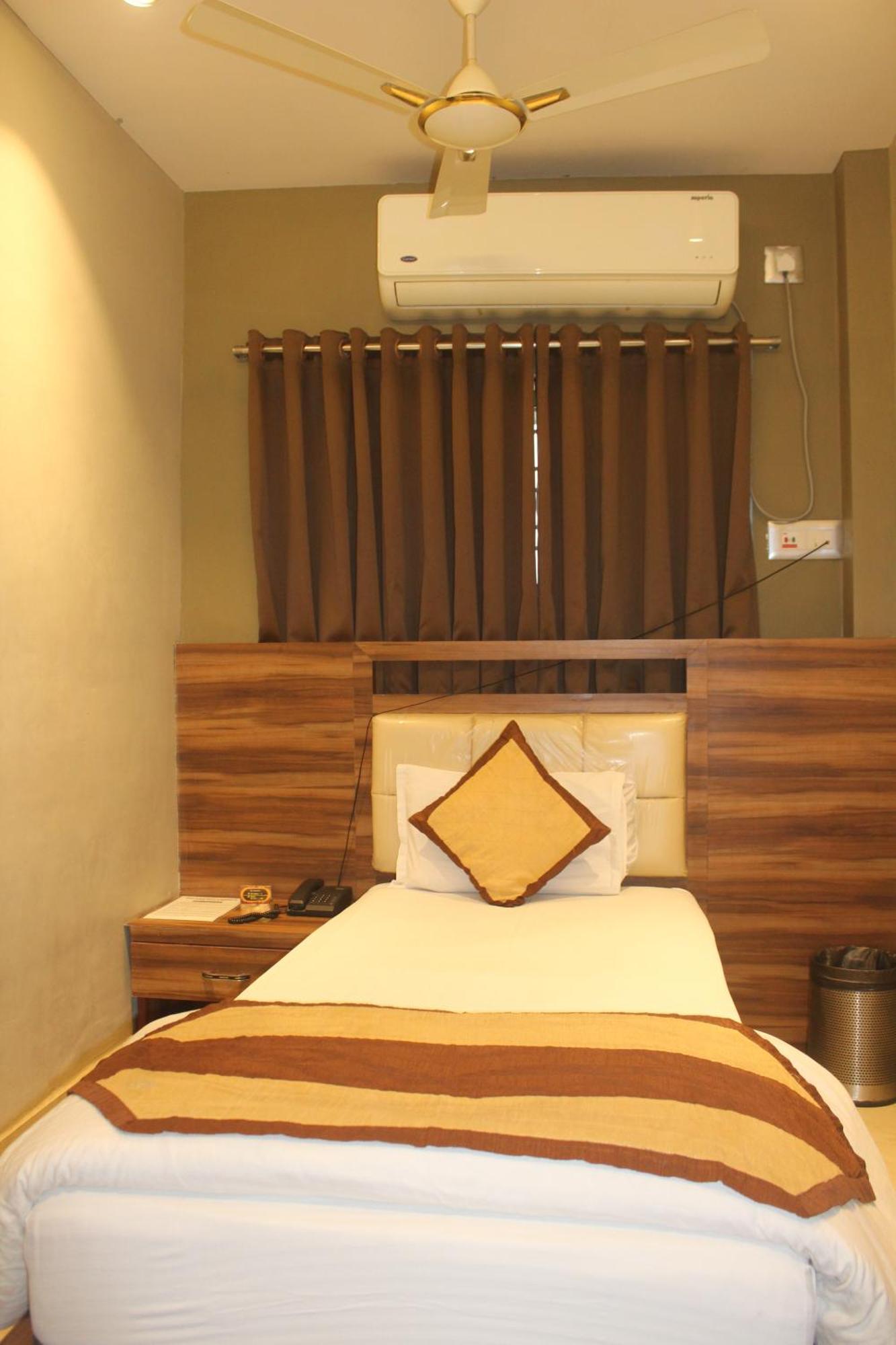 Hotel Oishi Plaza Mukutmanipur Exterior foto