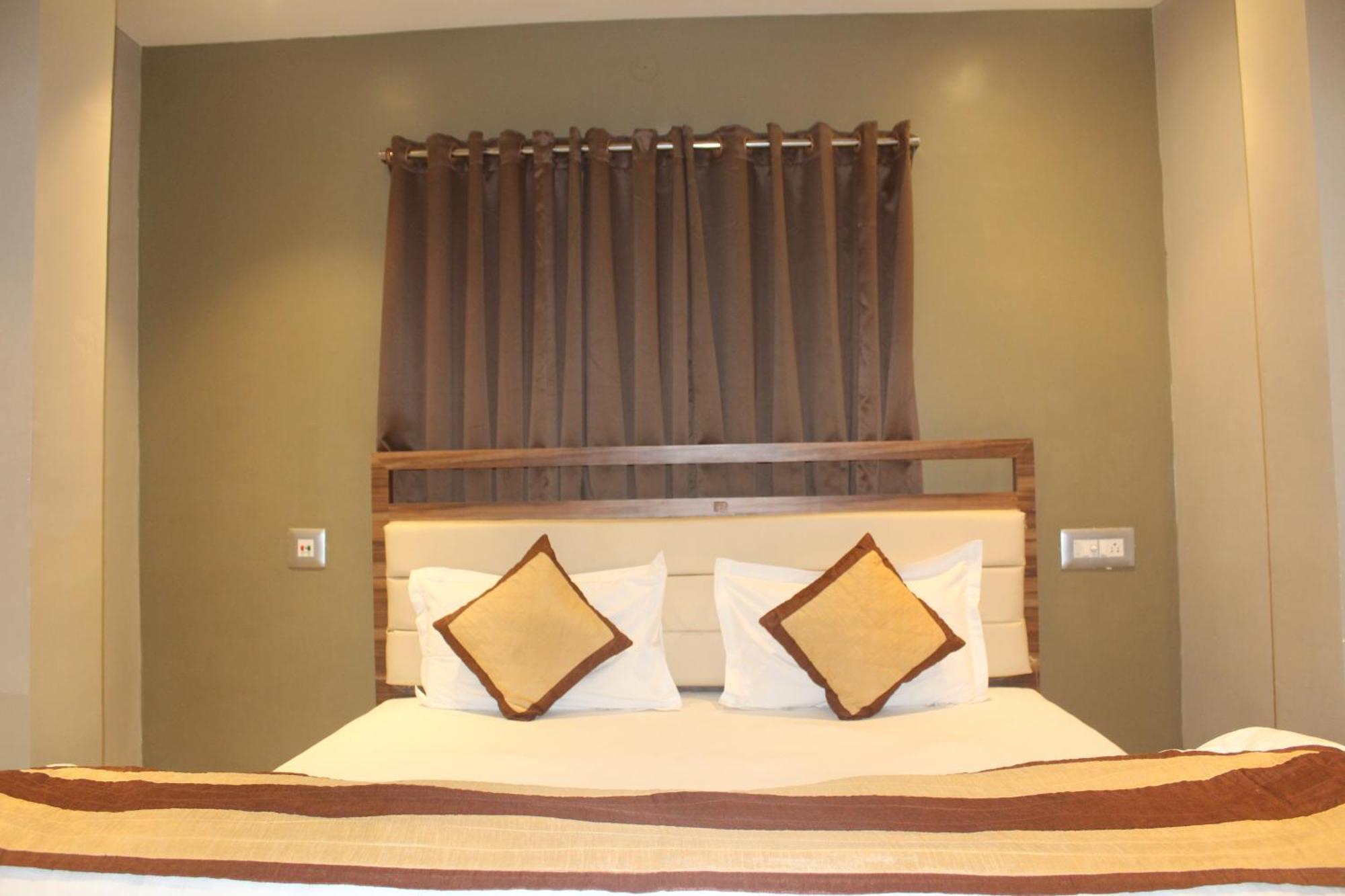 Hotel Oishi Plaza Mukutmanipur Exterior foto