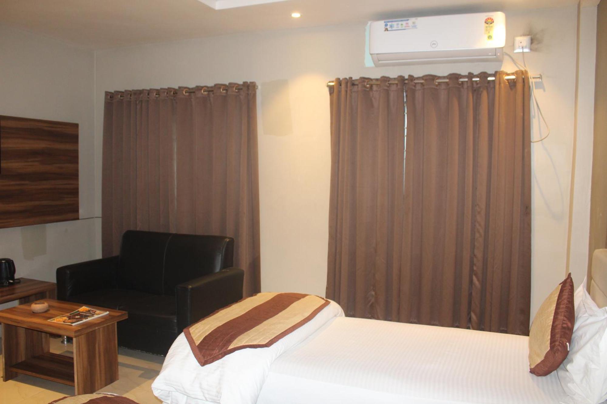 Hotel Oishi Plaza Mukutmanipur Exterior foto